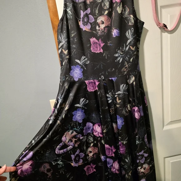 Garden Of The Dead Princess Midi - Picture 2 of 2